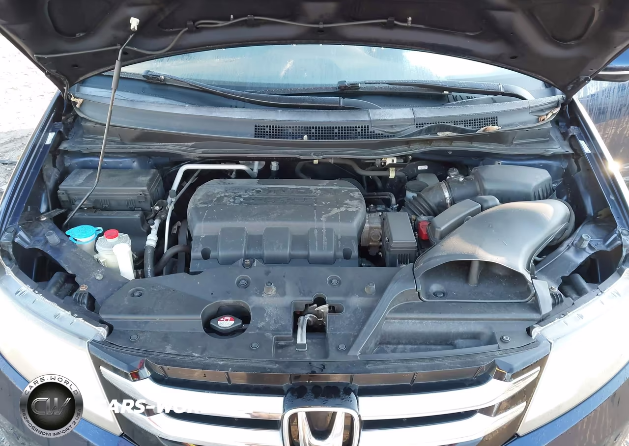 2015 Honda Odyssey Touring-Touring Elite VIN:5FNRL5H94FB013424 - 10