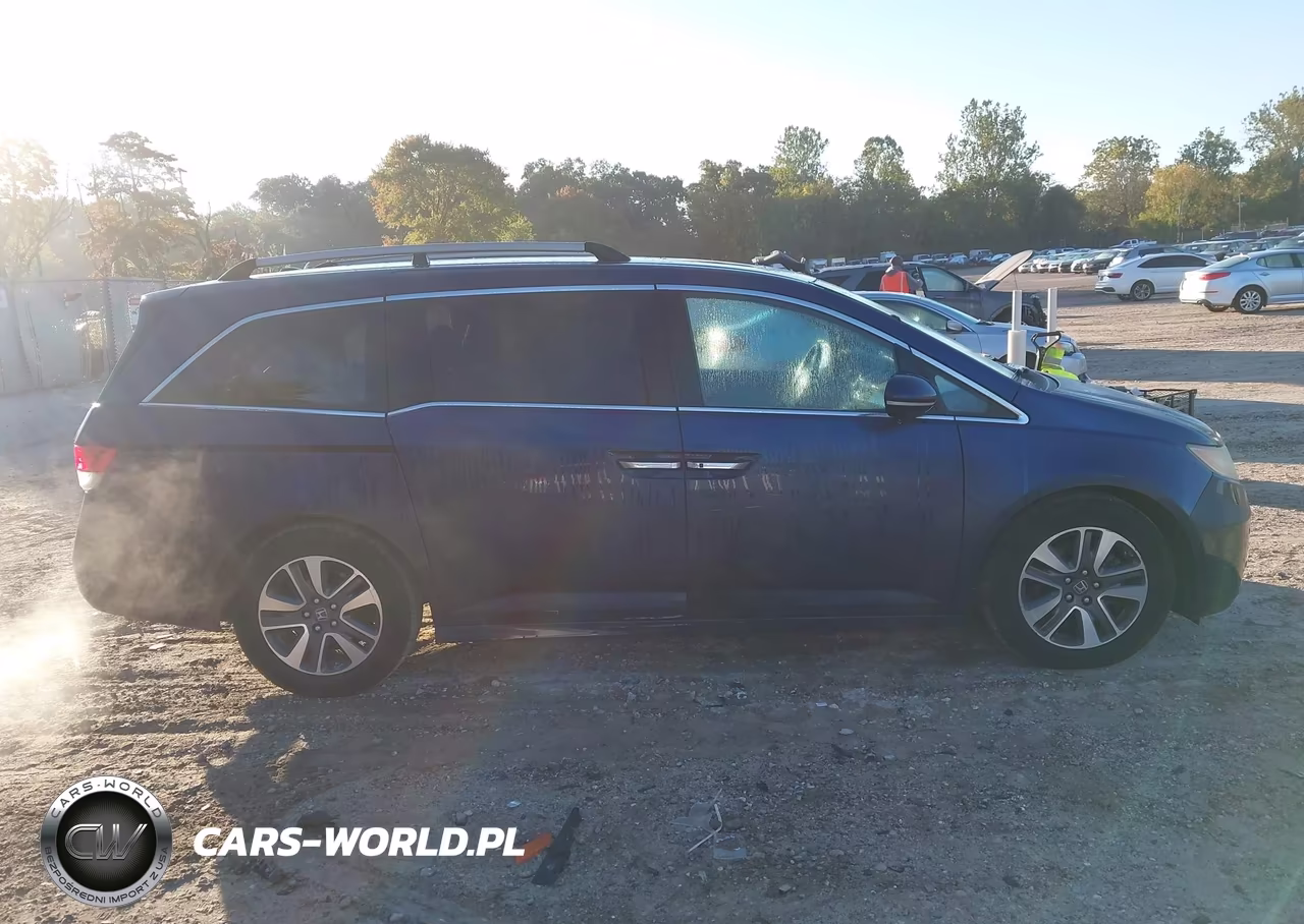 2015 Honda Odyssey Touring-Touring Elite VIN:5FNRL5H94FB013424 - 13