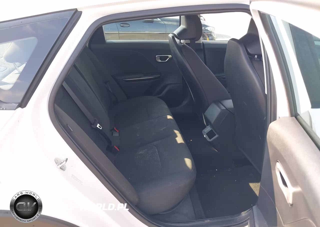 2026 Kia K4 Lxs VIN:3KPFT4DE4TE290768 - 8