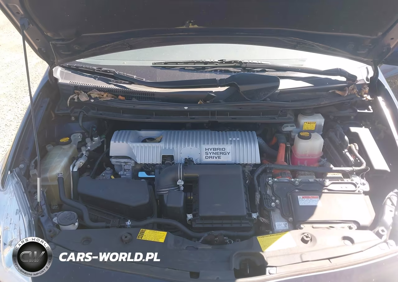 2013 Toyota Prius Three VIN:JTDKN3DU7D0352913 - 10