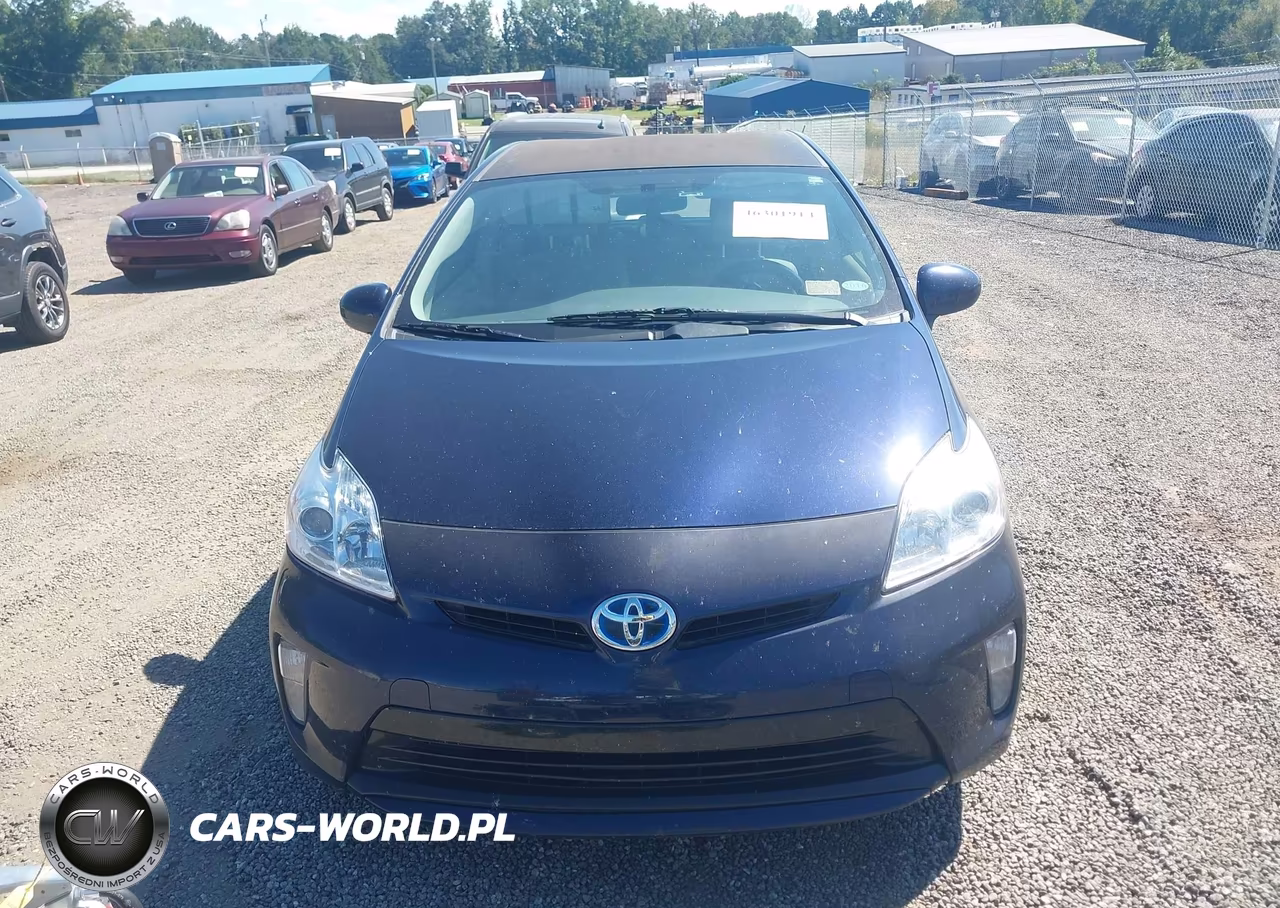 2013 Toyota Prius Three VIN:JTDKN3DU7D0352913 - 12