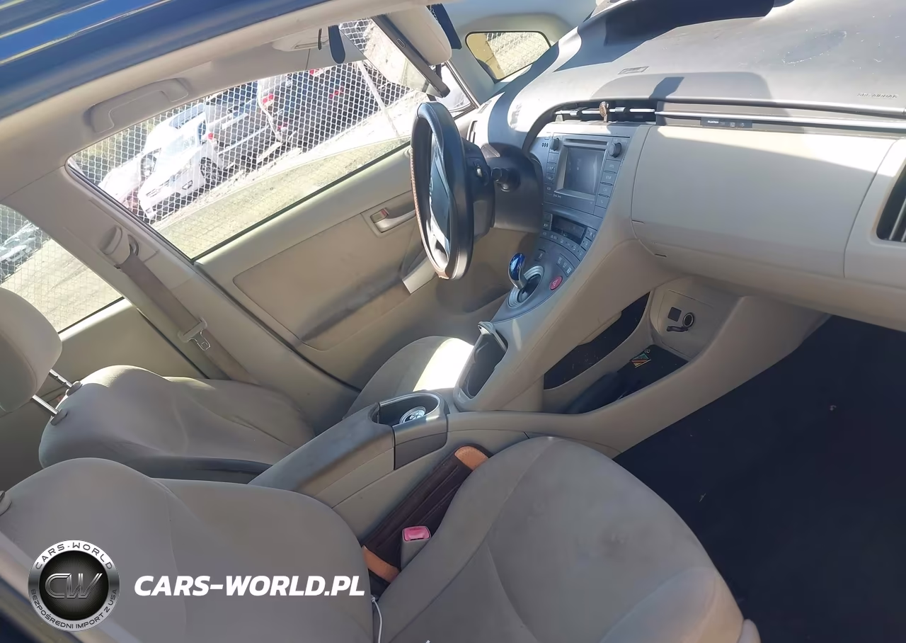 2013 Toyota Prius Three VIN:JTDKN3DU7D0352913 - 5