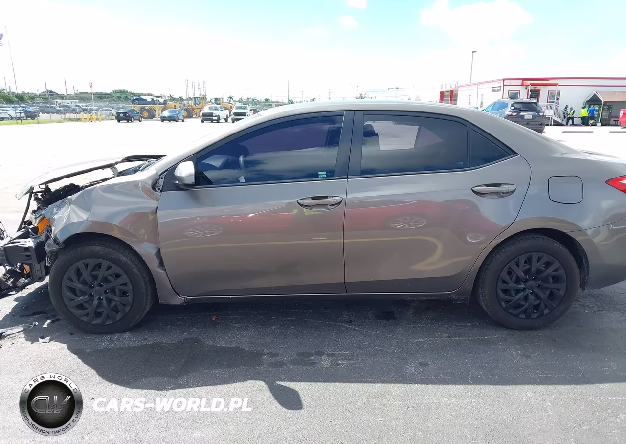 2019 Toyota Corolla Le VIN:2T1BURHE0KC180123 - 15