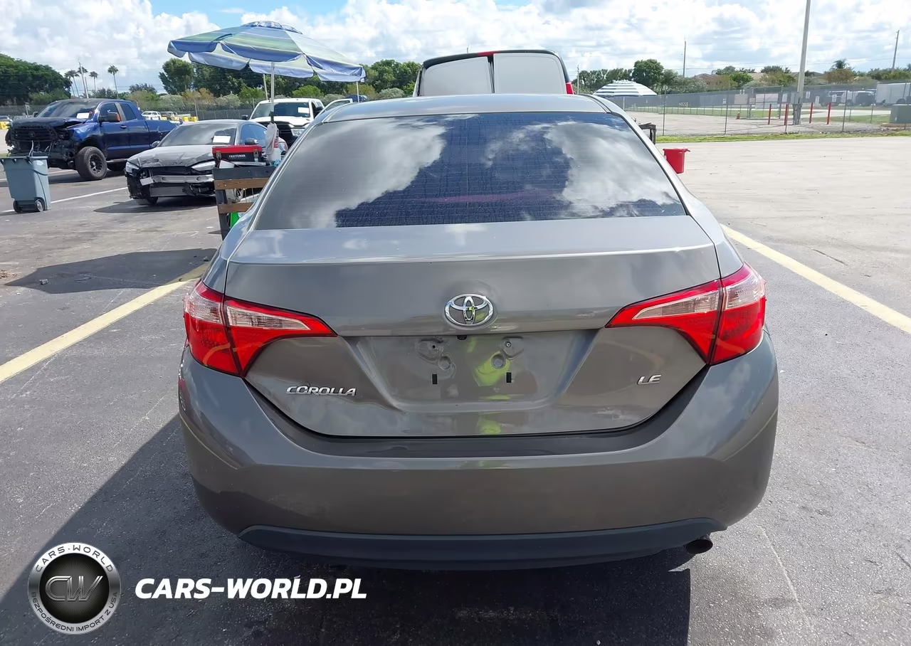 2019 Toyota Corolla Le VIN:2T1BURHE0KC180123 - 17
