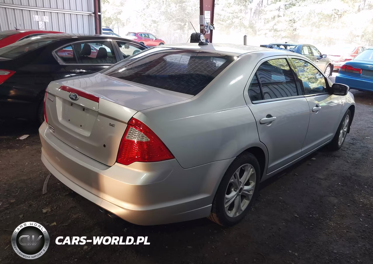 2012 Ford Fusion Se VIN:3FAHP0HA9CR105240 - 4