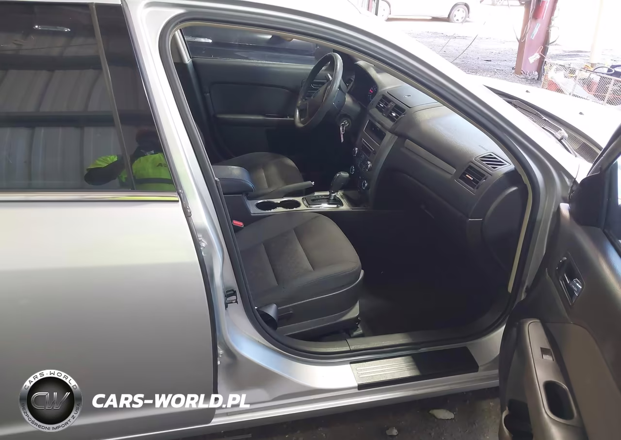 2012 Ford Fusion Se VIN:3FAHP0HA9CR105240 - 5