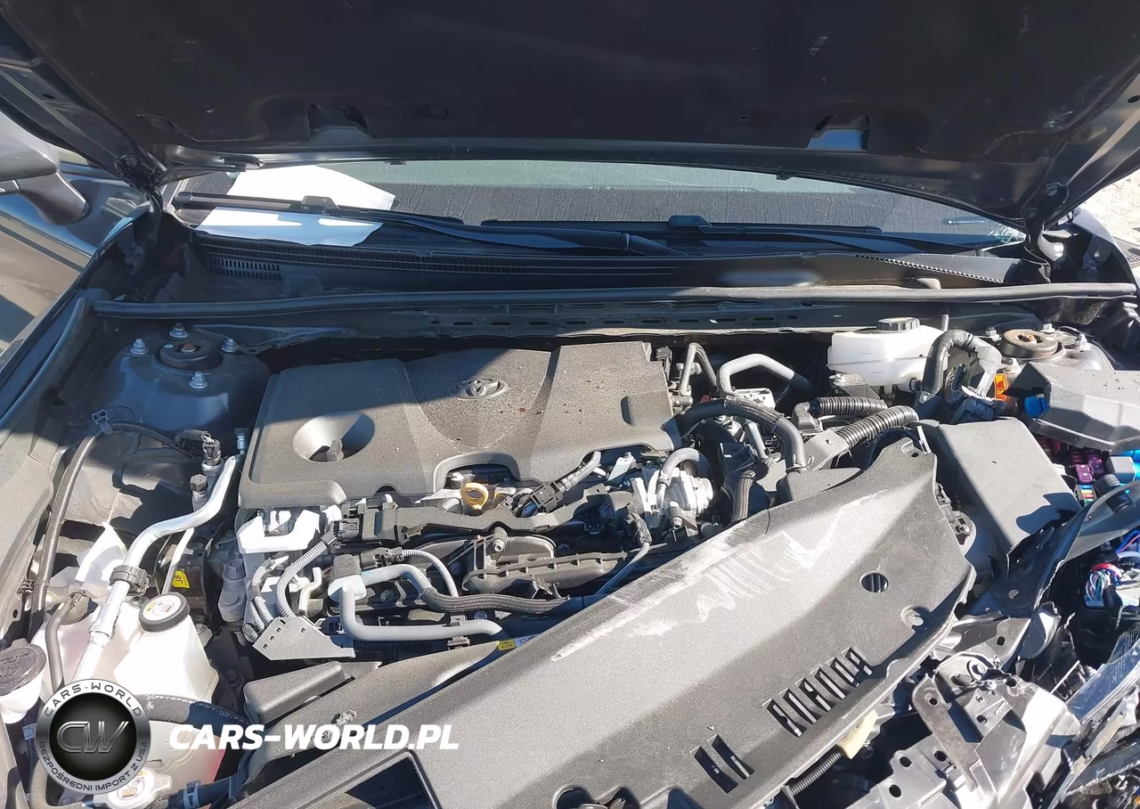 2025 Toyota Camry Le VIN:4T1DAACK6SU570786 - 10
