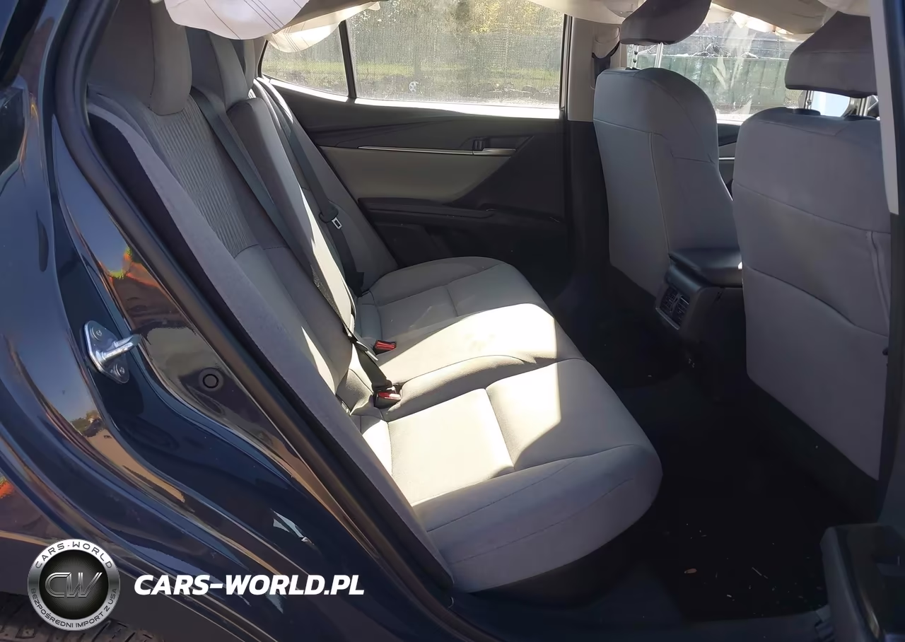 2025 Toyota Camry Le VIN:4T1DAACK6SU570786 - 8