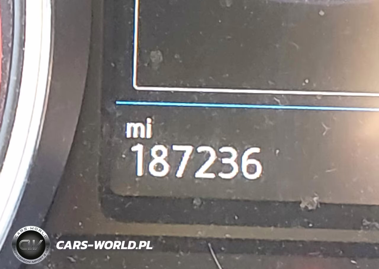 2018 Volkswagen Tiguan 2.0T S VIN:3VV0B7AX0JM107063 - 16