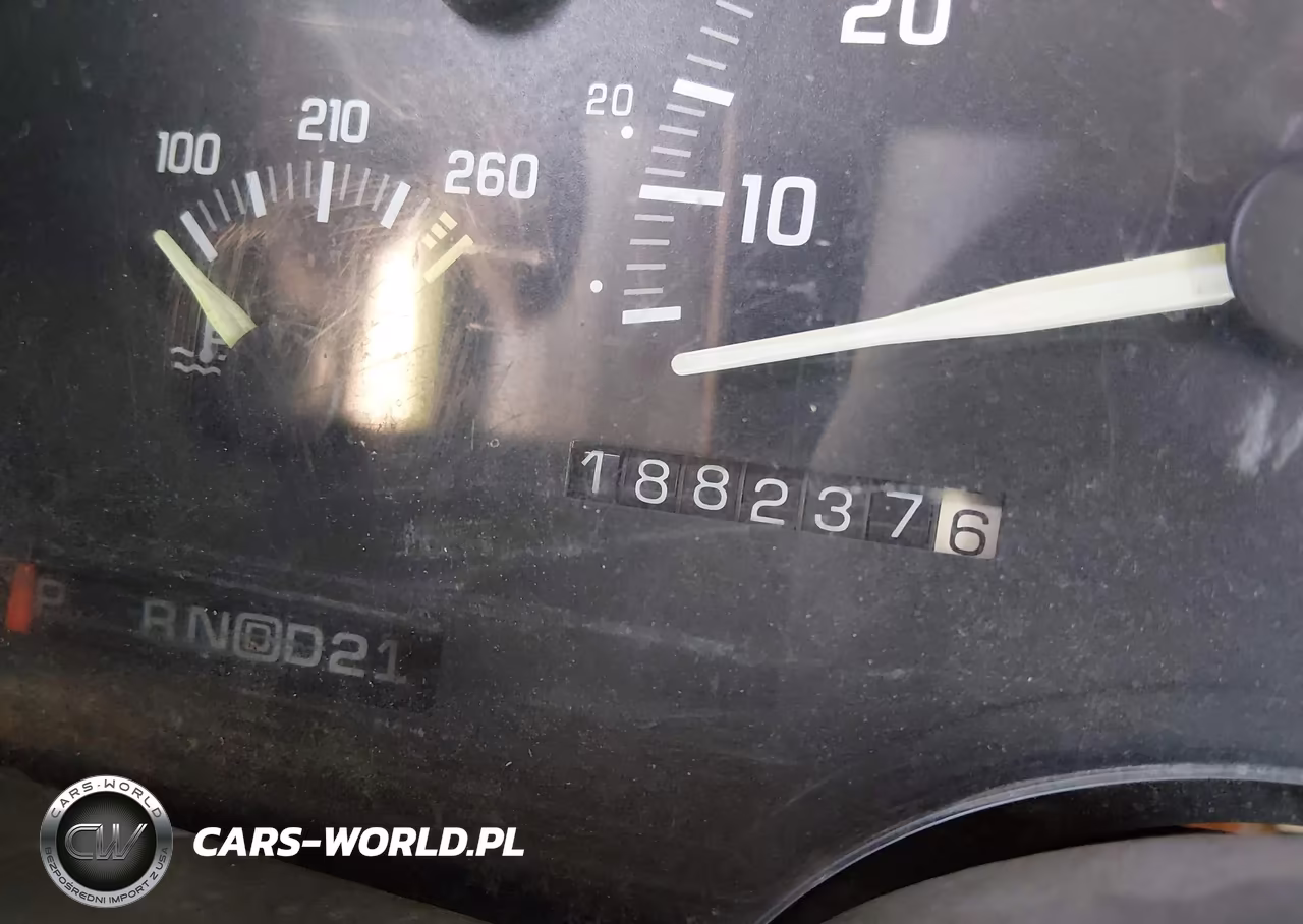 1993 Chevrolet Suburban K2500 VIN:1GNGK26K0PJ340211 - 15