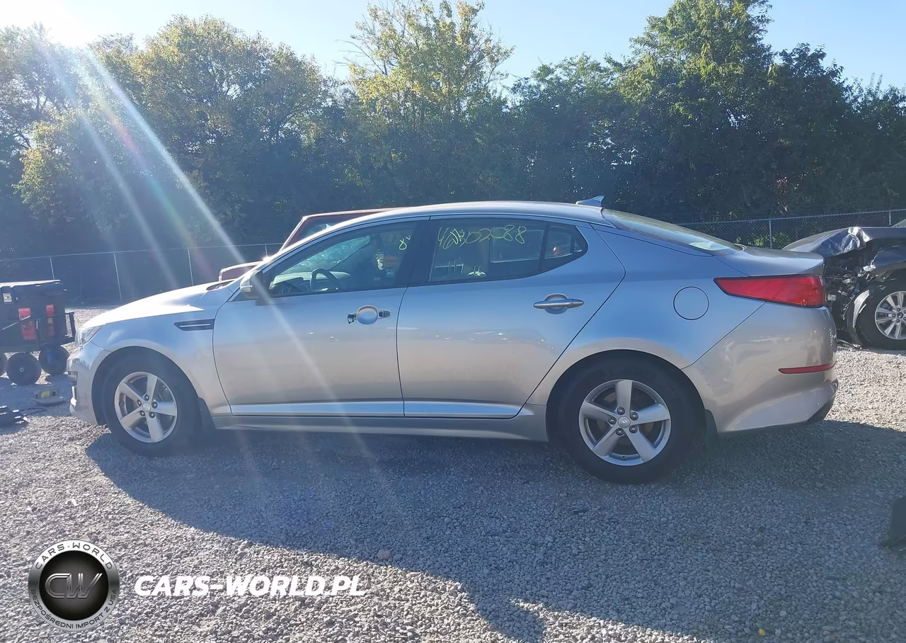 2015 Kia Optima Lx VIN:5XXGM4A71FG369382 - 15