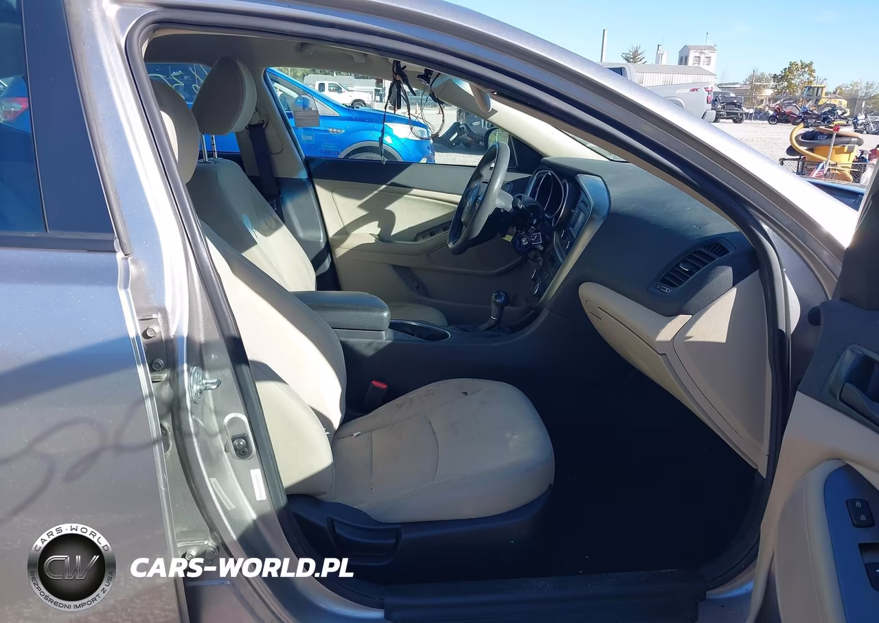 2015 Kia Optima Lx VIN:5XXGM4A71FG369382 - 5