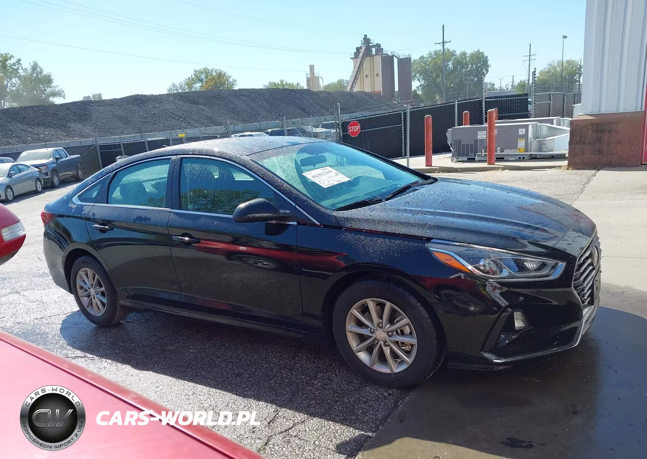 2018 Hyundai Sonata Eco VIN:5NPE24AAXJH679911 - 18