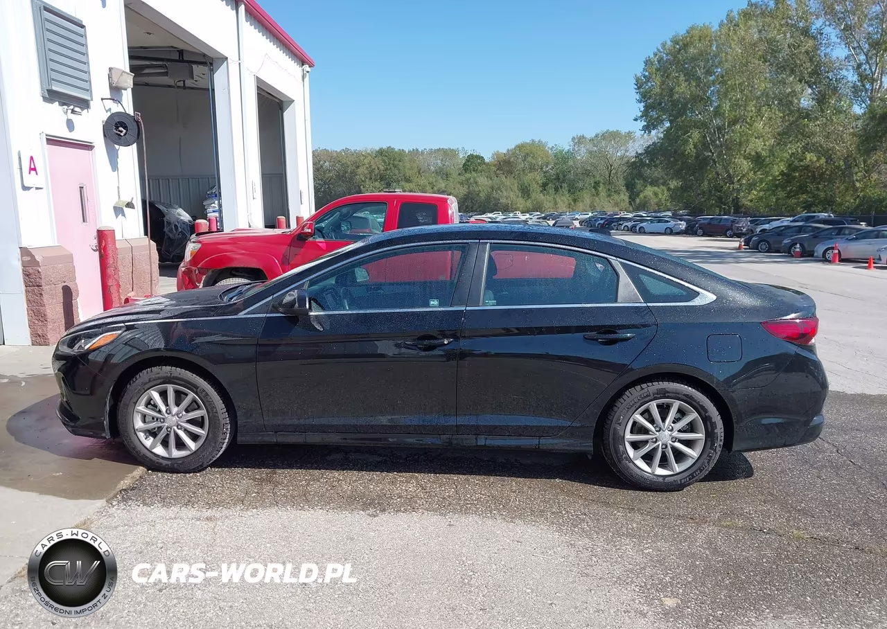 2018 Hyundai Sonata Eco VIN:5NPE24AAXJH679911 - 19