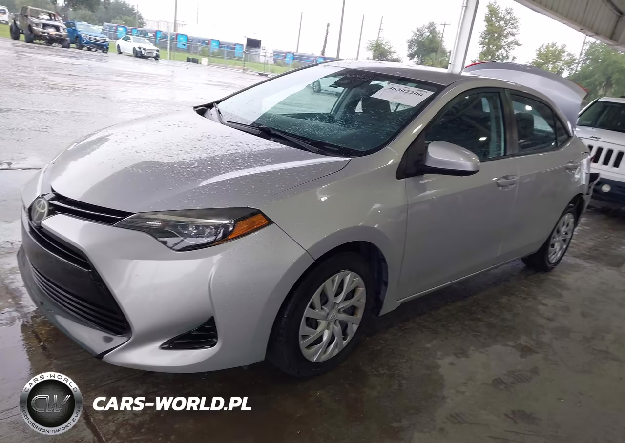 2017 Toyota Corolla Le VIN:5YFBURHE3HP691074 - 2