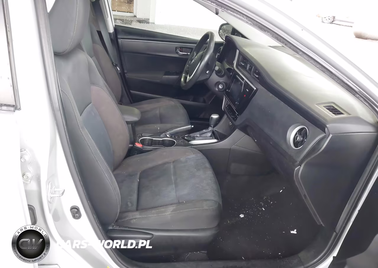 2017 Toyota Corolla Le VIN:5YFBURHE3HP691074 - 5