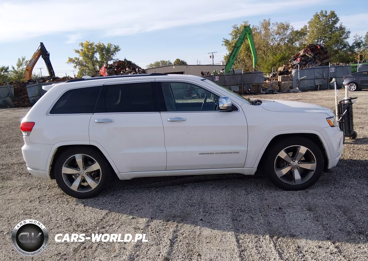 2015 Jeep Grand Cherokee Overland VIN:1C4RJFCGXFC151287 - 13