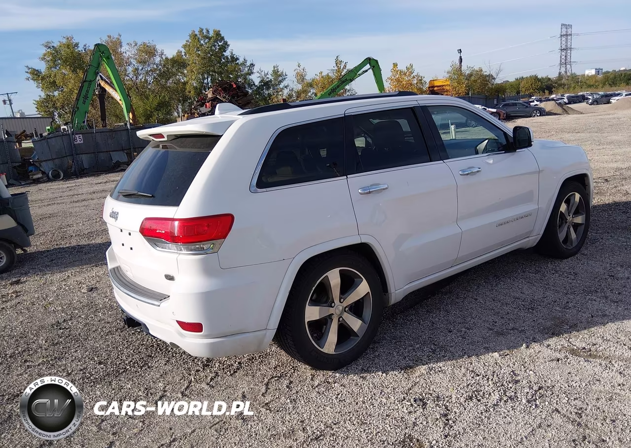2015 Jeep Grand Cherokee Overland VIN:1C4RJFCGXFC151287 - 4