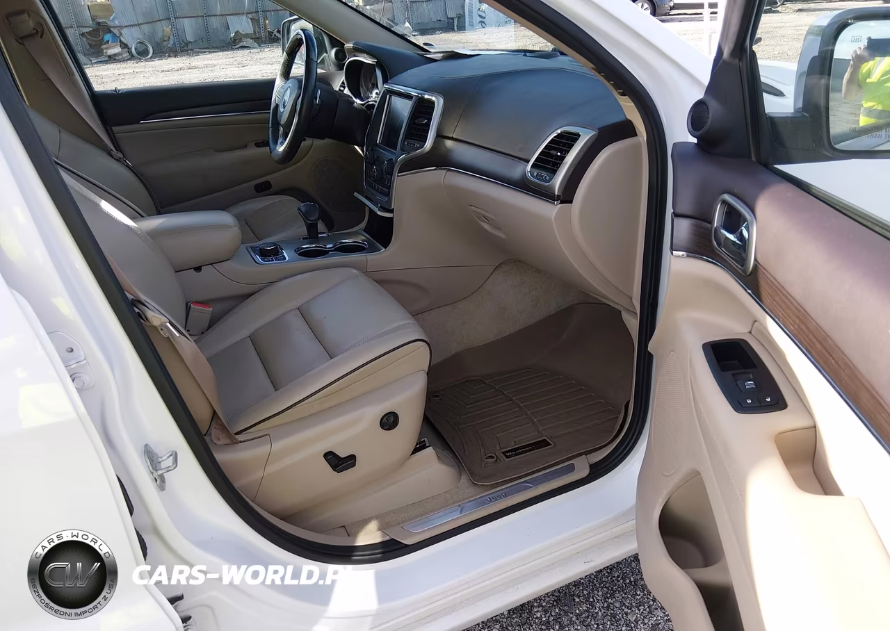 2015 Jeep Grand Cherokee Overland VIN:1C4RJFCGXFC151287 - 5