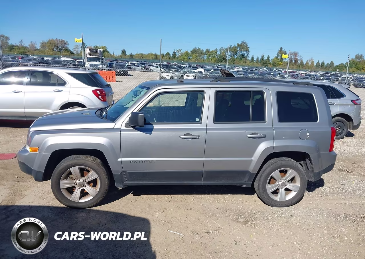 2016 Jeep Patriot Latitude VIN:1C4NJRFB4GD523380 - 14