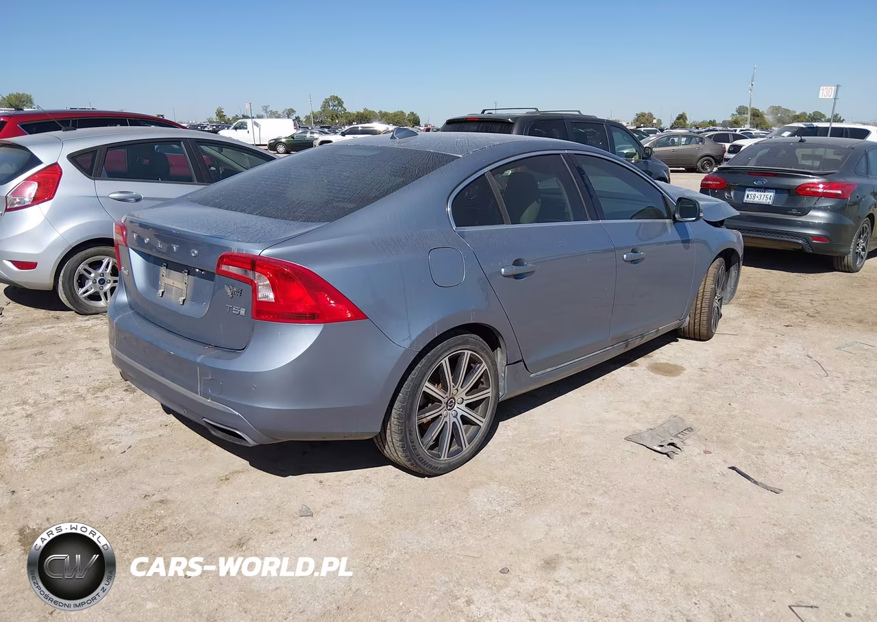 2018 Volvo S60 Inscription T5 VIN:LYV402HK9JB174317 - 4