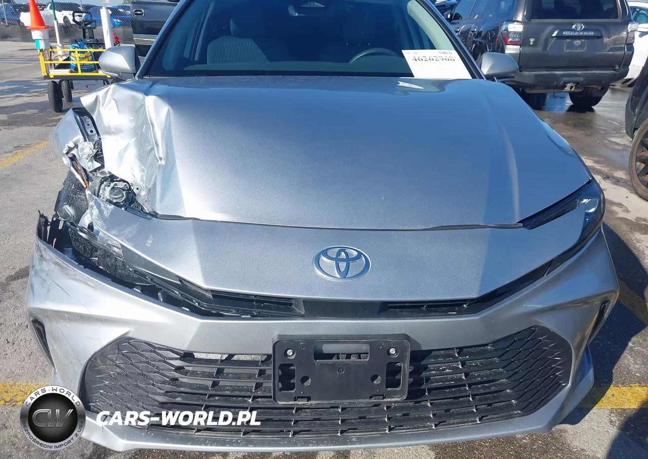 2026 Toyota Camry Le VIN:4T1DAACK5TU765750 - 18