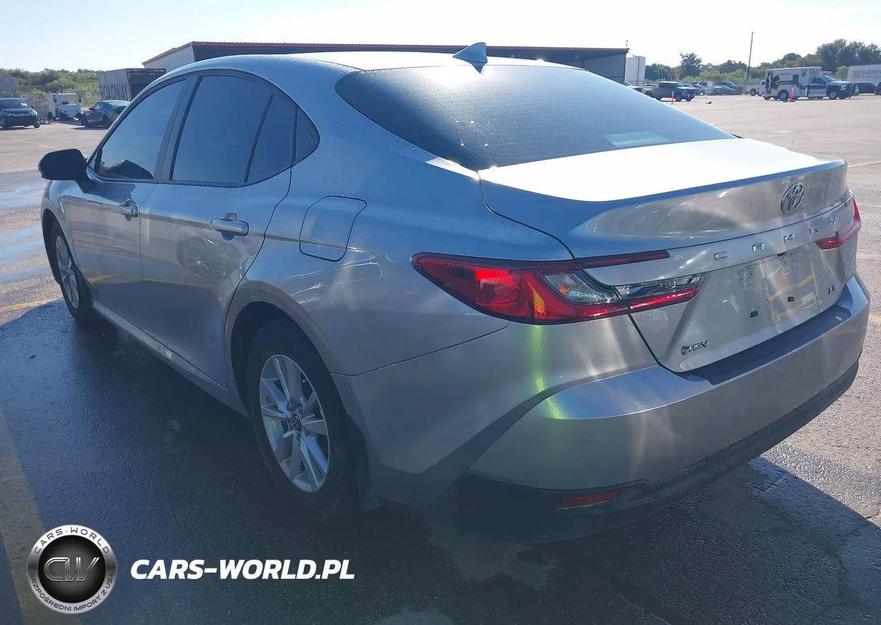 2026 Toyota Camry Le VIN:4T1DAACK5TU765750 - 3