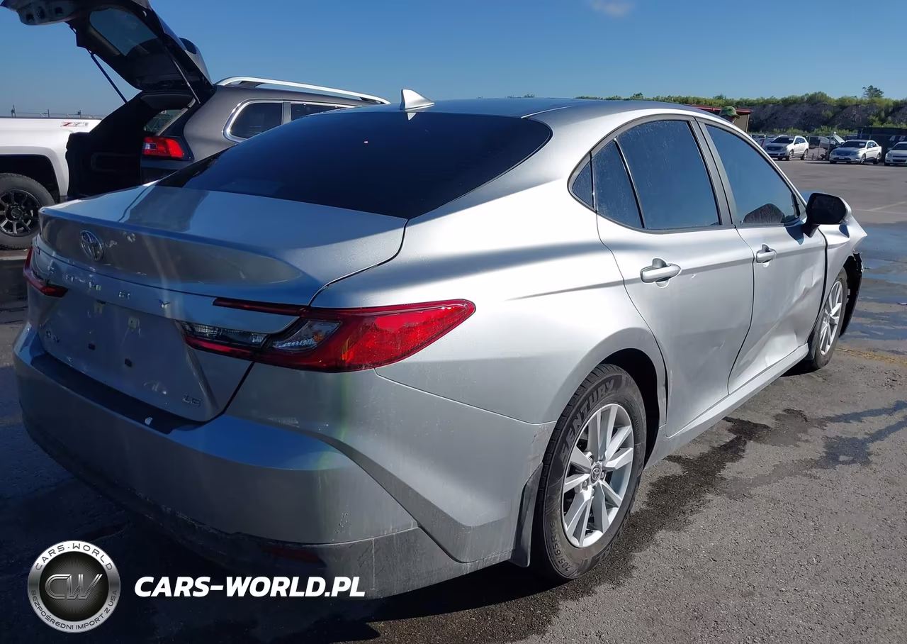 2026 Toyota Camry Le VIN:4T1DAACK5TU765750 - 4