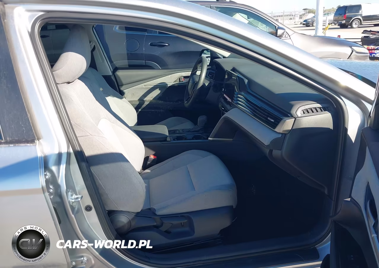 2026 Toyota Camry Le VIN:4T1DAACK5TU765750 - 5