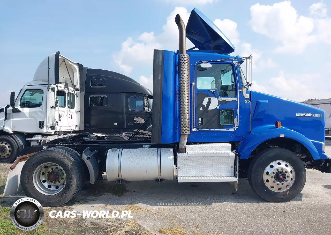 2013 Kenworth Construction T800 VIN:1XKDA48X0DJ367573 - 16