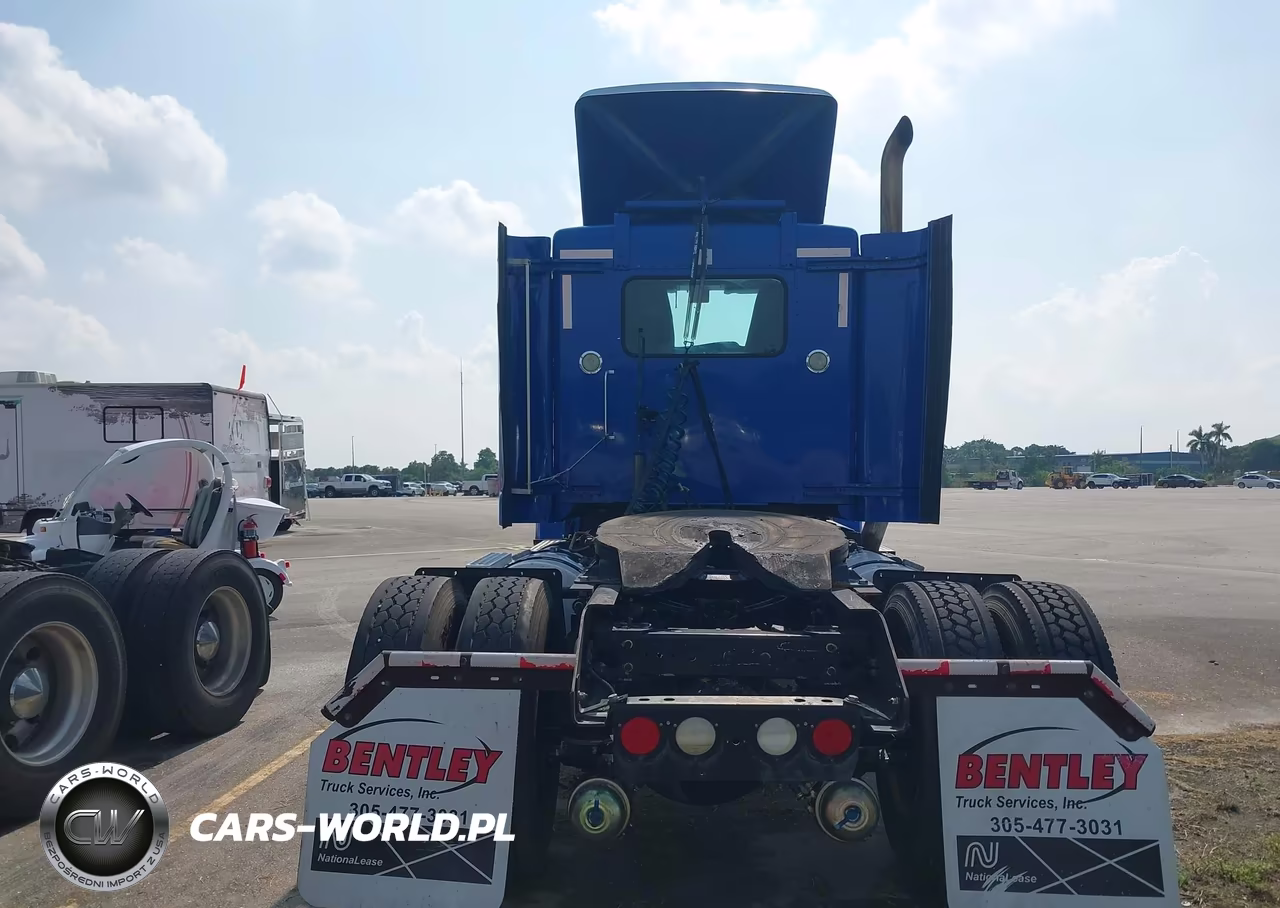 2013 Kenworth Construction T800 VIN:1XKDA48X0DJ367573 - 18