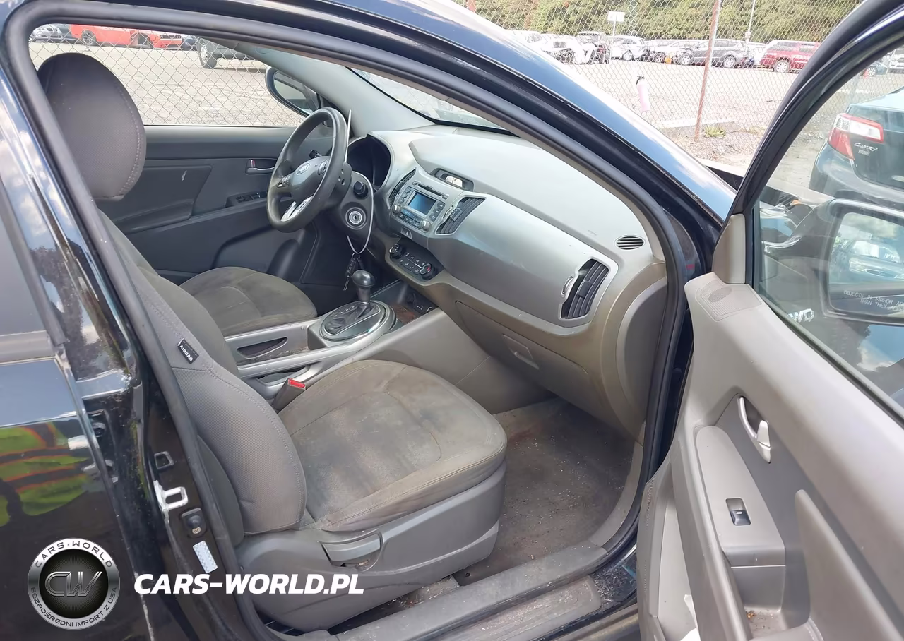 2013 Kia Sportage Lx VIN:KNDPBCA24D7385215 - 5
