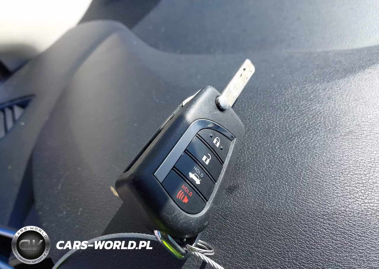 2021 Toyota Corolla Le VIN:JTDEPMAE7MJ174649 - 11