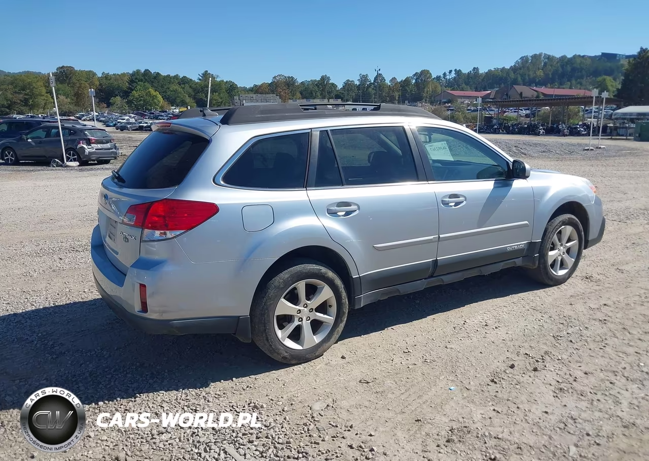 2013 Subaru Outback 2.5I Limited VIN:4S4BRCKC7D3233168 - 4