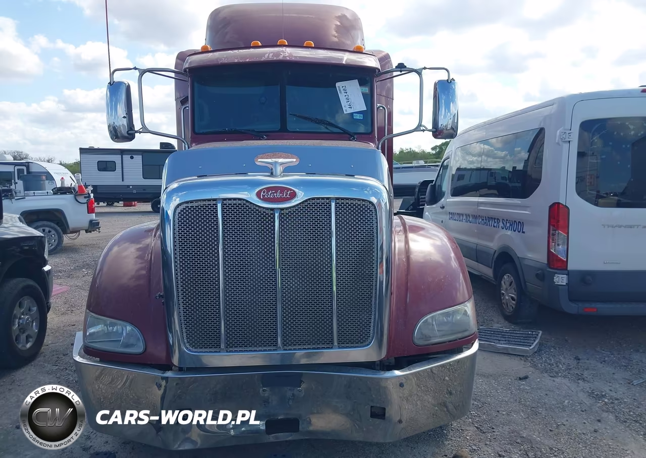 2013 Peterbilt 386 VIN:1XPHD49X7DD156032 - 15
