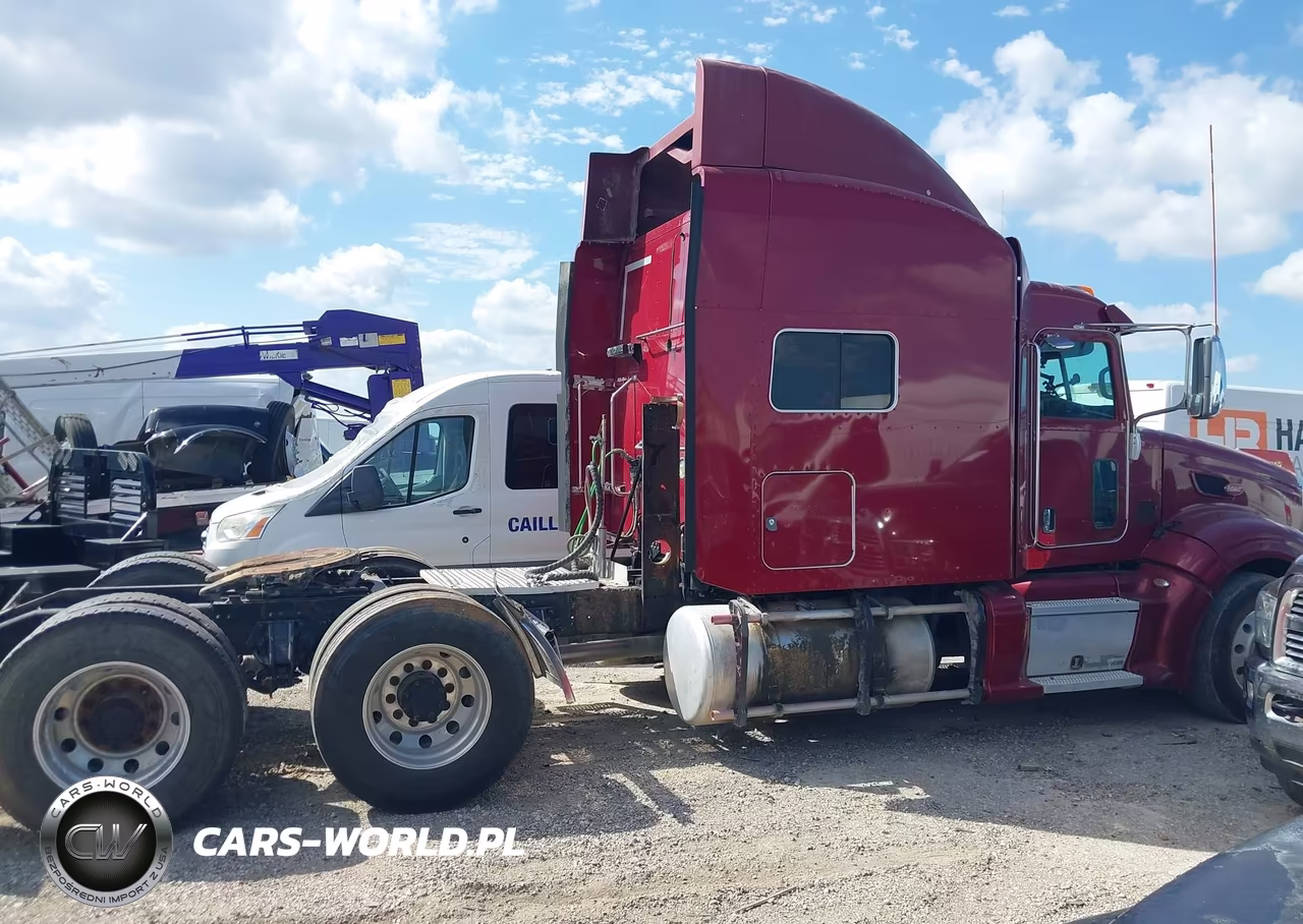 2013 Peterbilt 386 VIN:1XPHD49X7DD156032 - 16