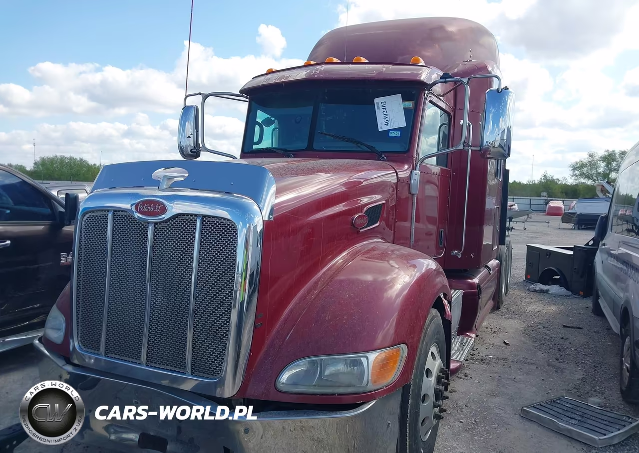 2013 Peterbilt 386 VIN:1XPHD49X7DD156032 - 2