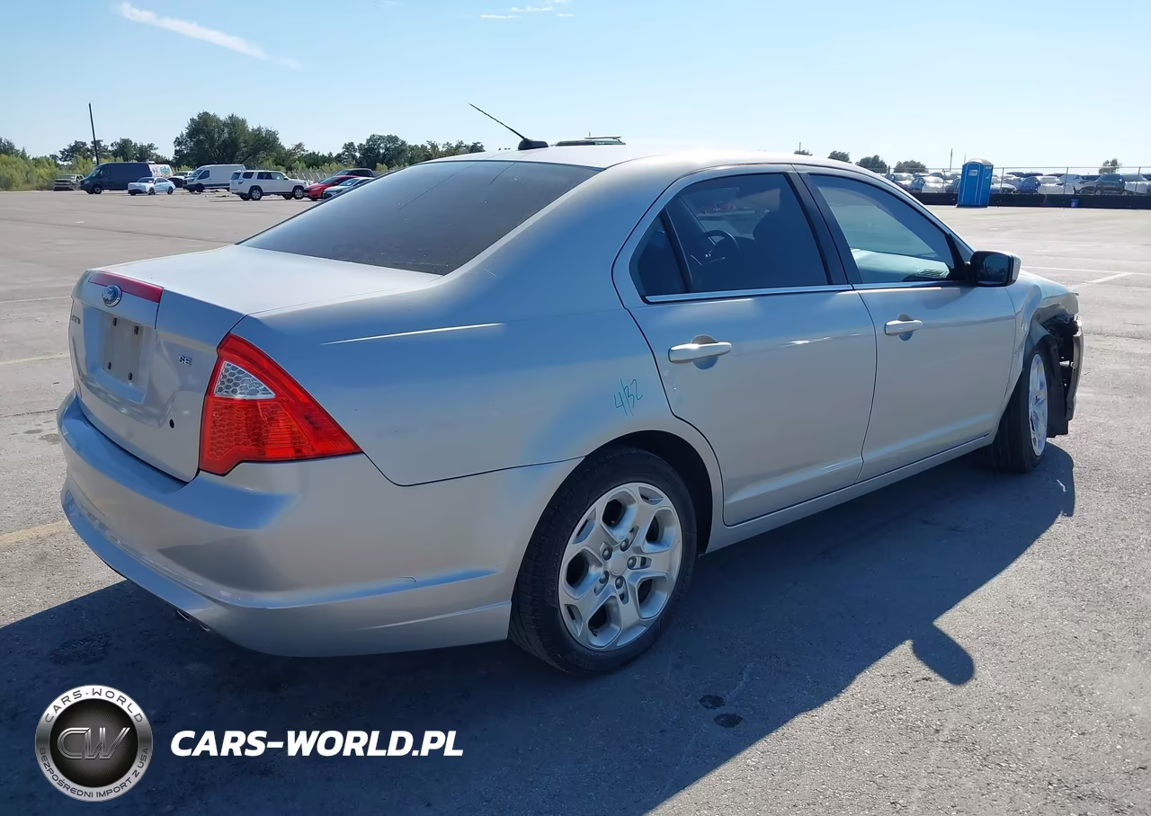 2010 Ford Fusion Se VIN:3FAHP0HA7AR209979 - 4