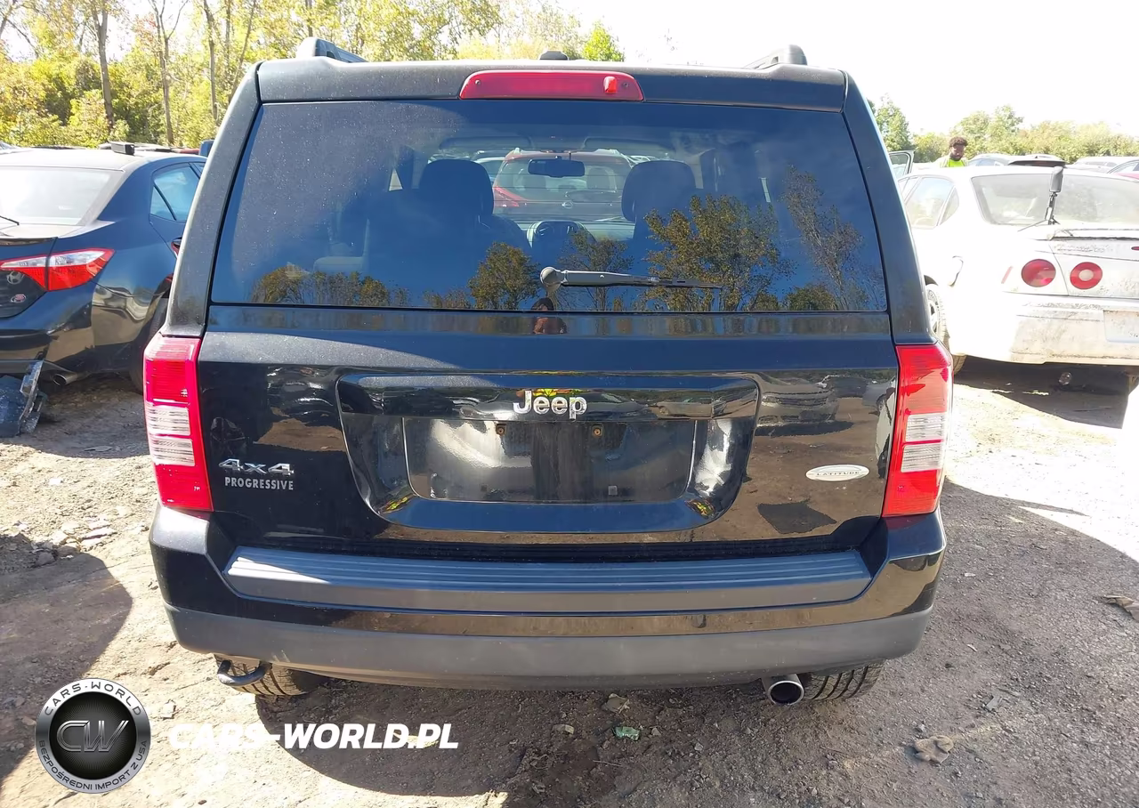 2014 Jeep Patriot Latitude VIN:1C4NJRFB2ED784097 - 16