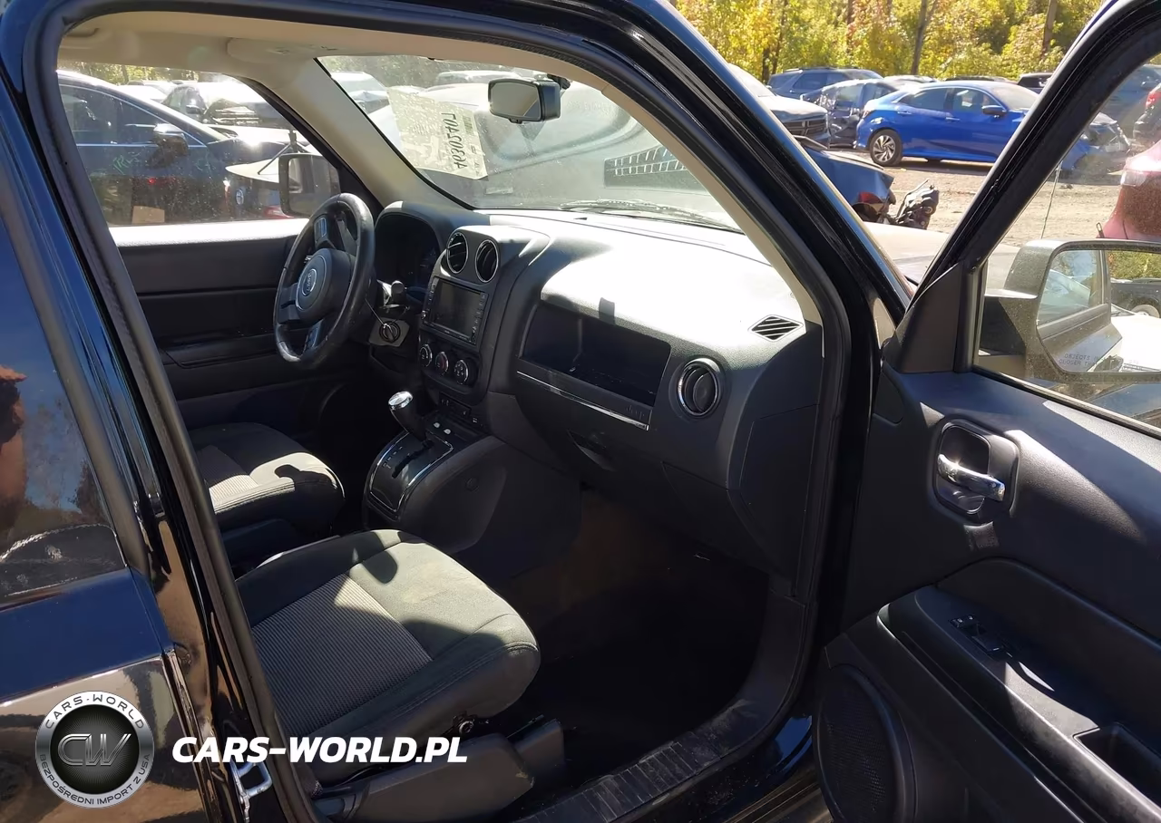 2014 Jeep Patriot Latitude VIN:1C4NJRFB2ED784097 - 5