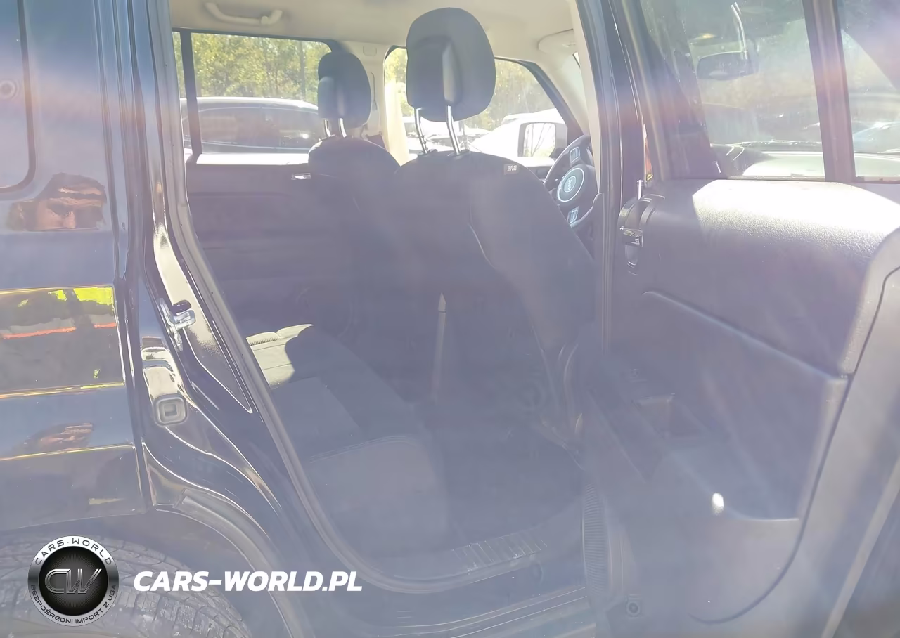 2014 Jeep Patriot Latitude VIN:1C4NJRFB2ED784097 - 8