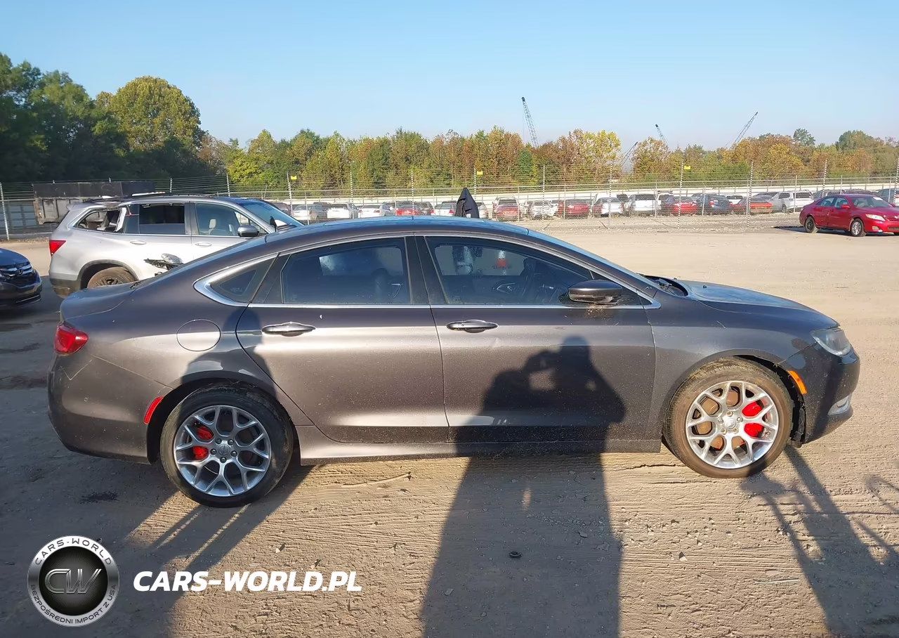 2016 Chrysler 200 C VIN:1C3CCCEG1GN135579 - 13