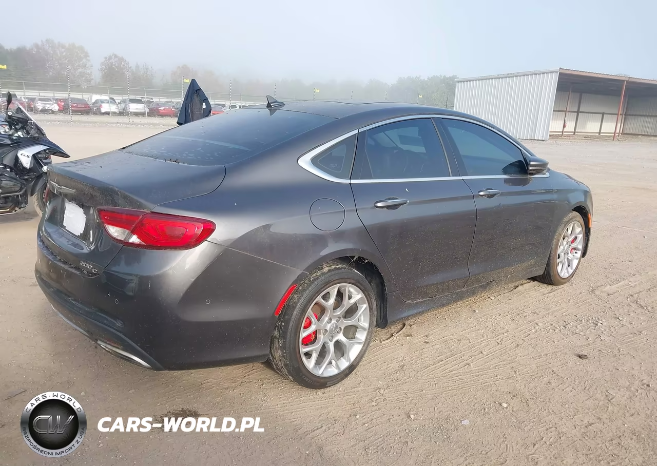 2016 Chrysler 200 C VIN:1C3CCCEG1GN135579 - 4