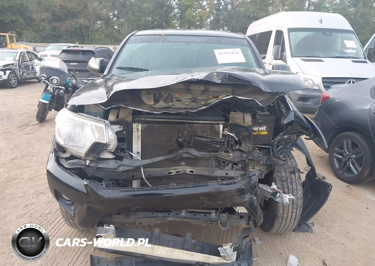 2013 Toyota Tacoma Base V6 VIN:5TFLU4EN8DX052776 - 12