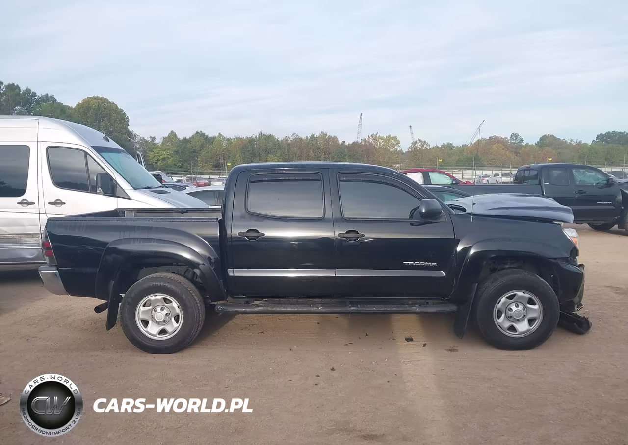 2013 Toyota Tacoma Base V6 VIN:5TFLU4EN8DX052776 - 13