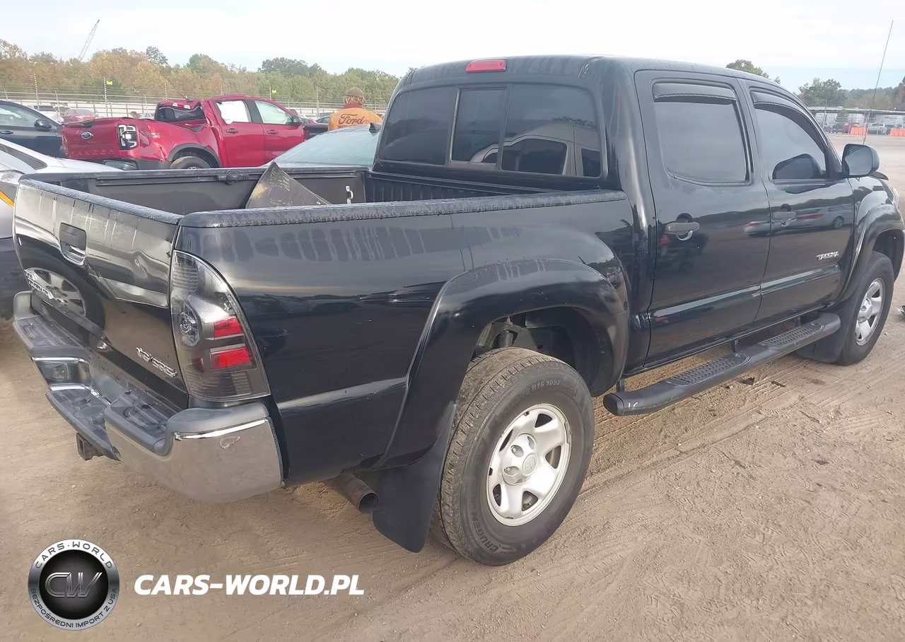 2013 Toyota Tacoma Base V6 VIN:5TFLU4EN8DX052776 - 4