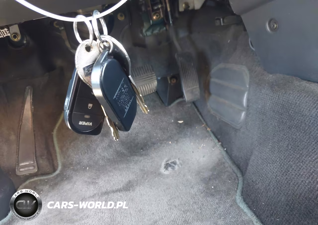 1996 Nissan Pathfinder Xe-Le VIN:JN8AR05SXTW026843 - 11