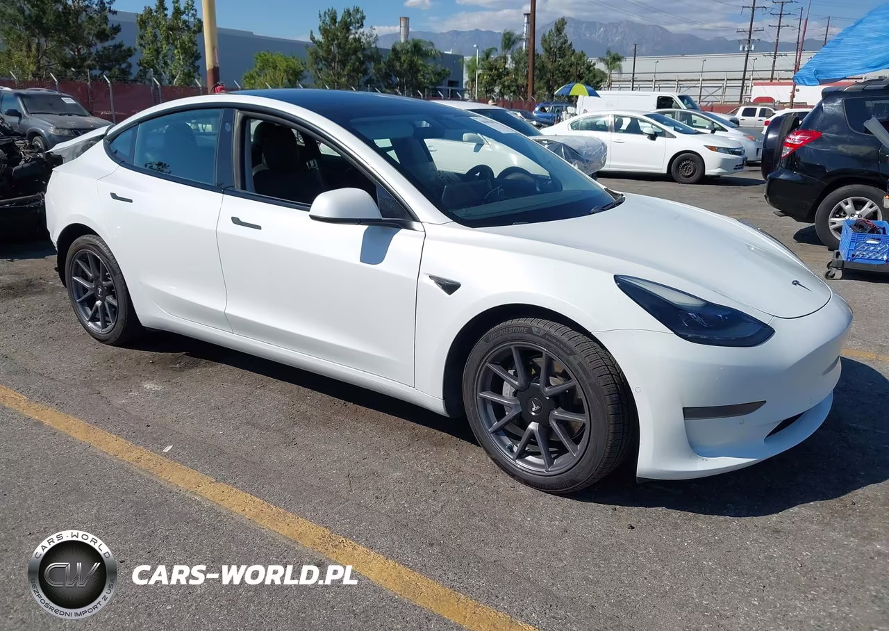 2021 Tesla Model 3 Standard Range Plus Rear-Wheel Drive