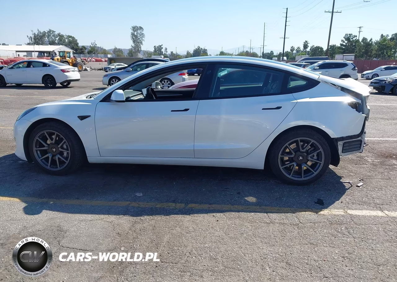 2021 Tesla Model 3 Standard Range Plus Rear-Wheel Drive VIN:5YJ3E1EA1MF013708 - 15