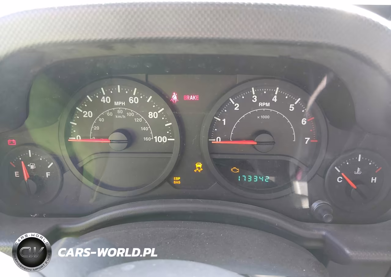 2007 Jeep Wrangler X VIN:1J4FA24197L112160 - 7